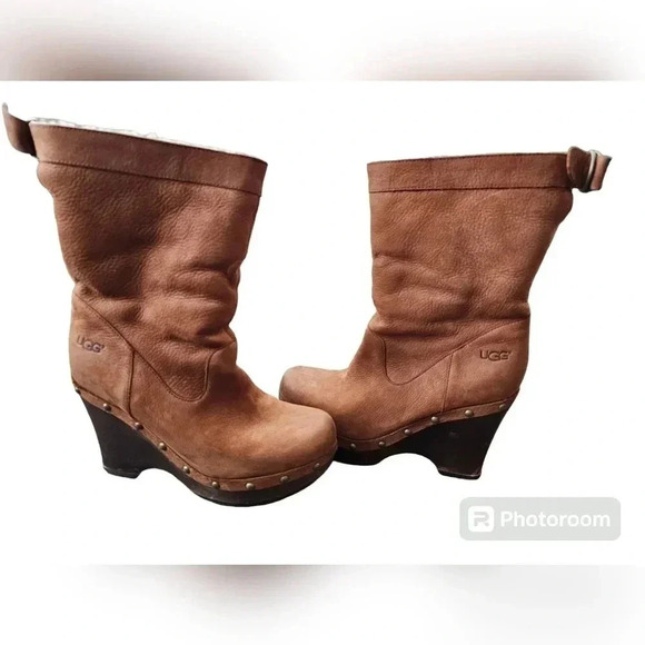UGG Carnegie Wedge Boots - Picture 1 of 11